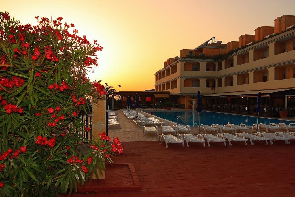 Borgo Saraceno Hotel-Residence Santa Teresa Gallura Exterior foto